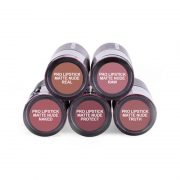Kremasti mat ruz u setu REVOLUTION PRO Matte Nude 5X3.2g 2