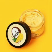Piling maska za hidrataciju i osvezavanje lica REVOLUTION SKINCARE Jake Jamie kokos, mango i cia seme 50ml 4 Piling maska za hidrataciju i osvezavanje lica REVOLUTION SKINCARE Jake Jamie kokos, mango i cia seme 50ml