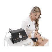 diamond-v-oxy-aparat-za-mikrodermoabraziju-i-tretmane-kiseonikom-2 diamond-v-oxy-aparat-za-mikrodermoabraziju-i-tretmane-kiseonikom-2